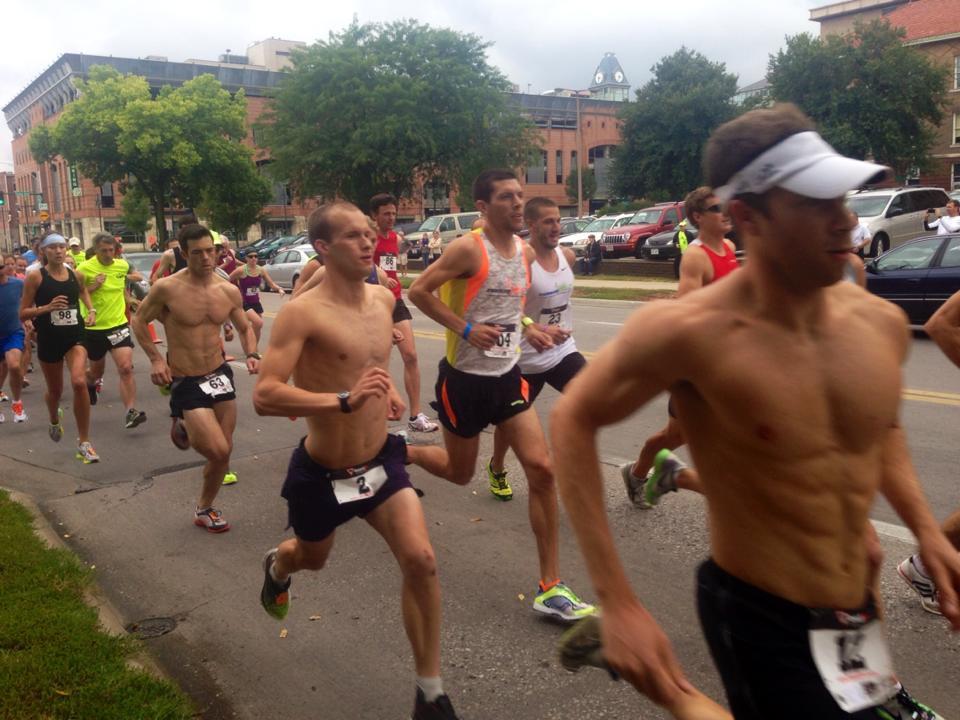 Runners begin the 3K race downtown at 3:33 PM.