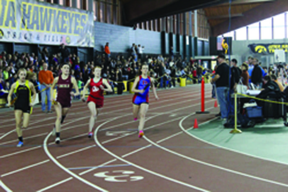 Riley Lewers 16 leading off the girls 4x800