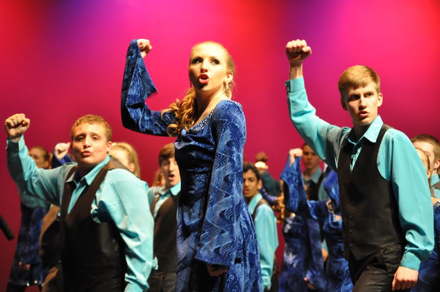 Addison Kosier 15, Ben Sindt 15 and Tyler Fay 15 perform in 4th Ave.