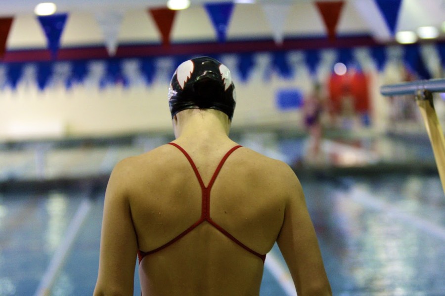 Clara Froeschner 18 at the start blocks