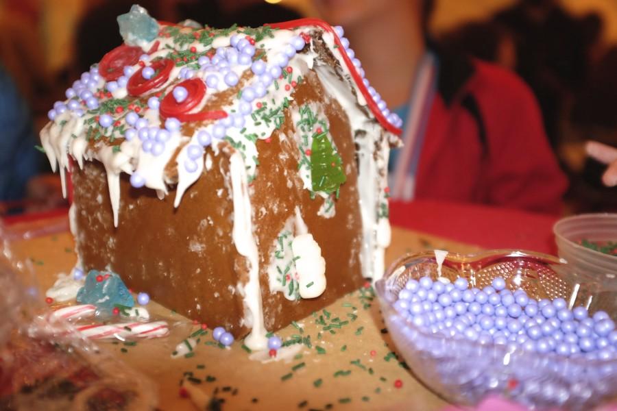 Iowa City Downtown has Gingerbread House Competition