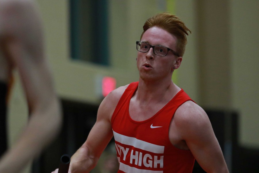 Tom McDowell 16 broke  away from the pack granting his teammates an impressive head start in the 4x400.