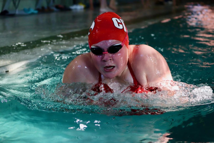 Shaylin Brown '22 swimming breaststroke.