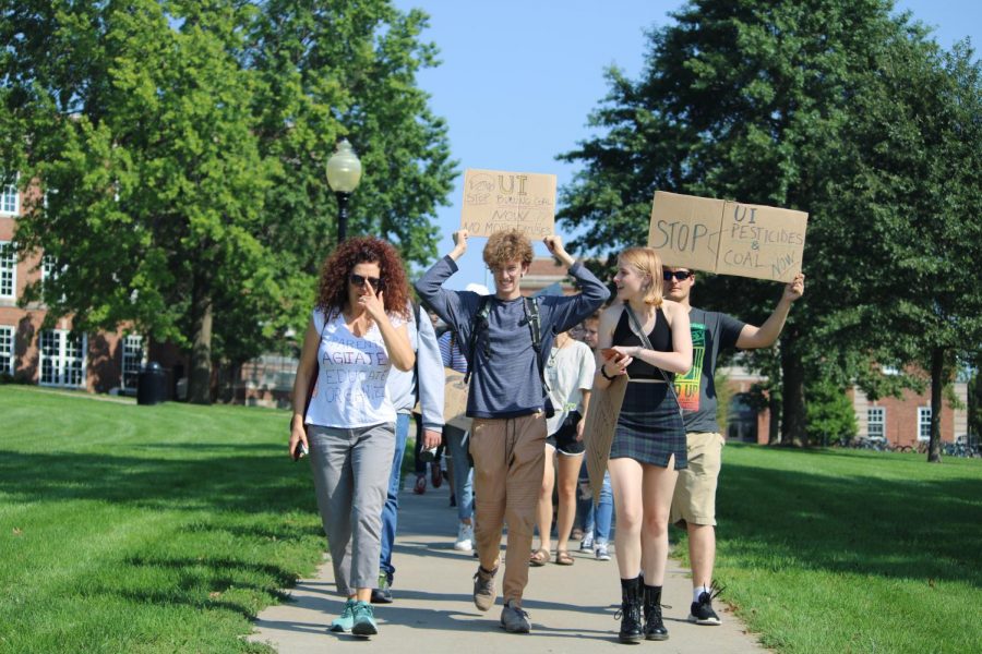 City High students leaving school to protest climate change