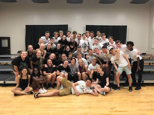 4th Ave poses for a picture during their summer choreography workshops.