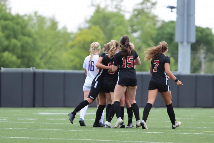 Girls Varsity Soccer Keeps Pushing