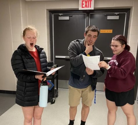 Avery Provorse ‘24, Rigby Templeman ‘23, and Norah Mettemeyer ‘24 practice for musical theater for speech
