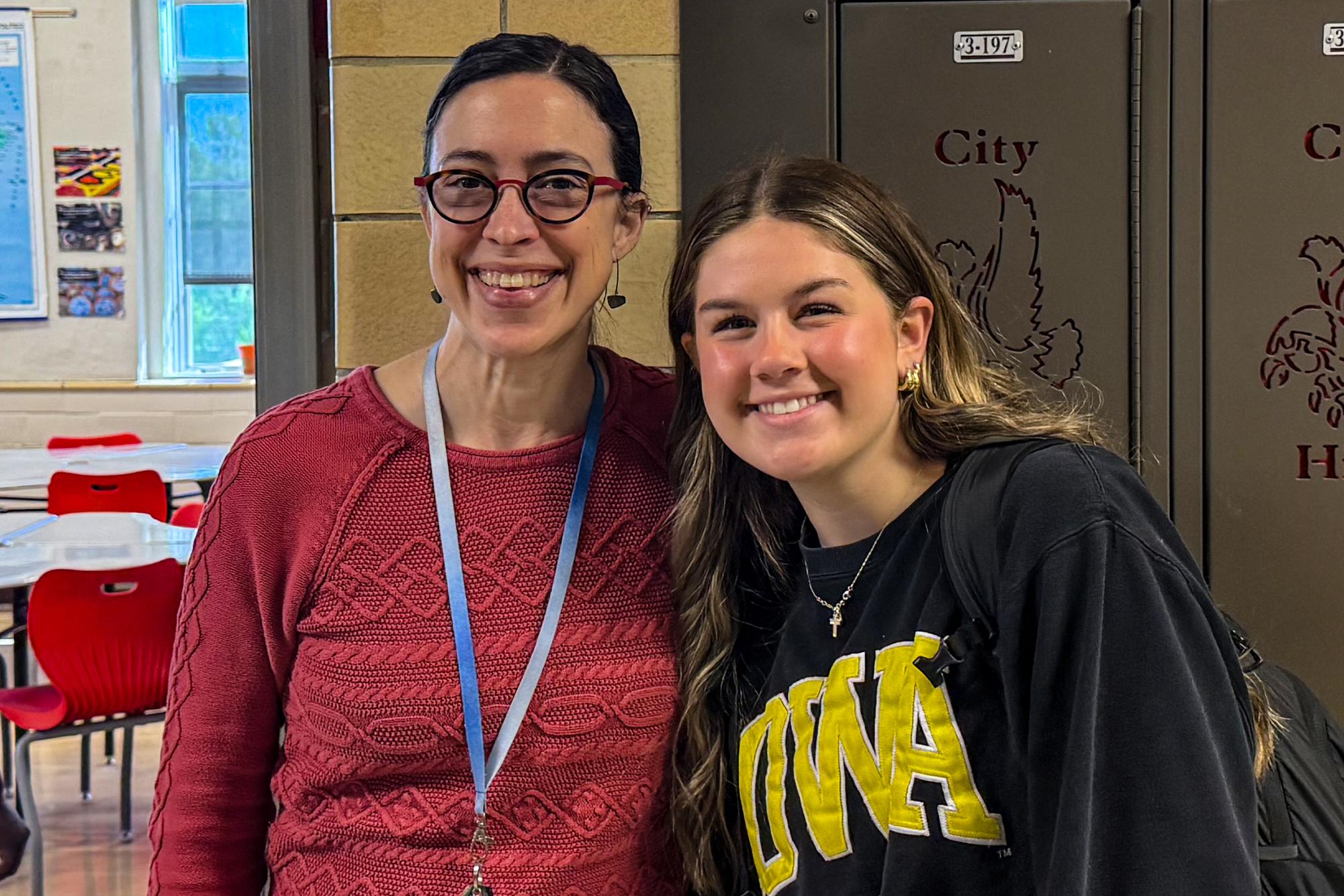 Audrey Howe appreciates Ms Eivins.  Ms Eivins teaches Spanish 2, and AP Spanish. 